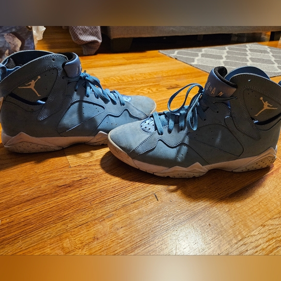 Men's Jordan Retro 7 Pantone UNC Size 11 - Picture 3 of 9